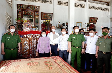  Tri ân gia đình các liệt sỹ xã Thanh Bình - Chợ Gạo - Tiền Giang